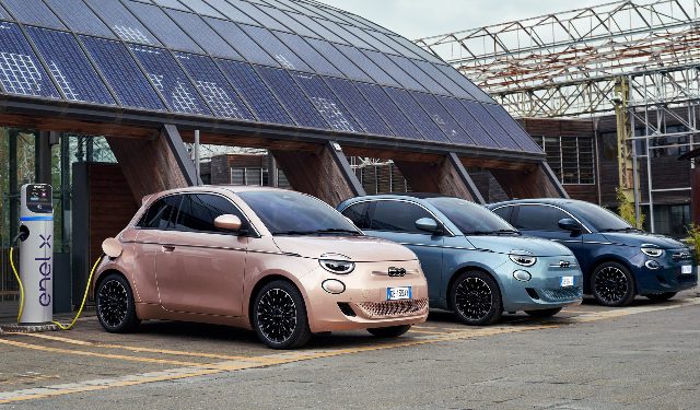 Fiat reveals next gen 500e for North America at LA Auto Show 640x375 - Unexpected Setback: Italy's Electric Mobility Takes a Hit in 2022, Contrary to European Trend