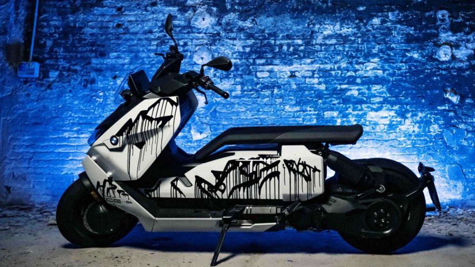 Flycat adds urban style to BMW CE-04 electric motorcycle