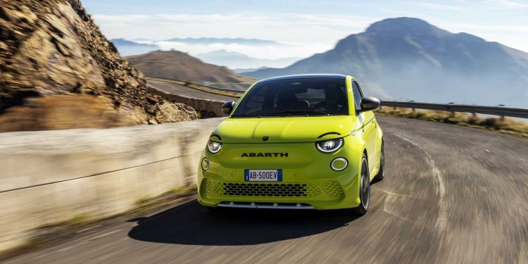 abarth 500e 12 750x375 - Abarth 500e revealed as electric hot hatch with 153 hp