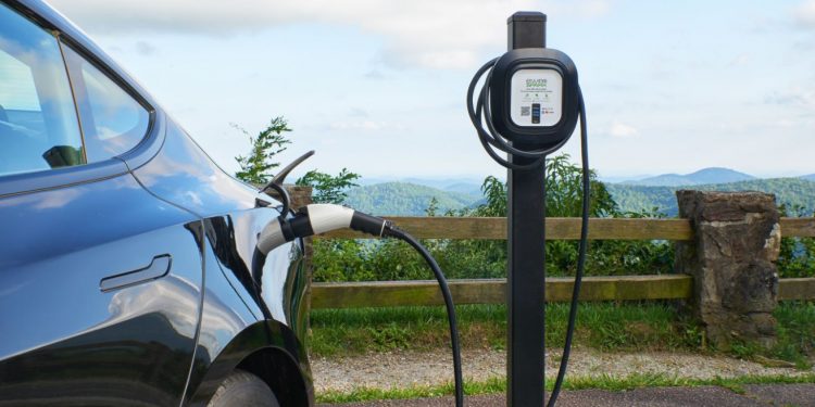 EnviroSpark 750x375 - EnviroSpark secures $15 million in total funding that backs sustainable charging infrastructure business