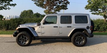 Jeep Recalls Wrangler 4xe Hybrid Over Possible Engine Shutdown - EVMagz