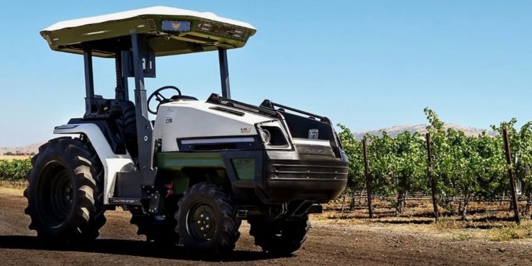monarch mk v electric tractor 750x375 - Monarch MK-V 4WD electric tractor will be priced at $88,998 next year