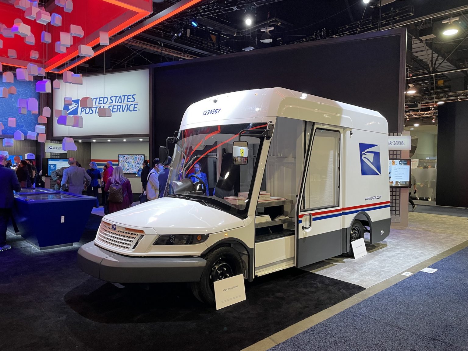 USPS commits to adding more than 66,000 electric delivery vehicles by 2028