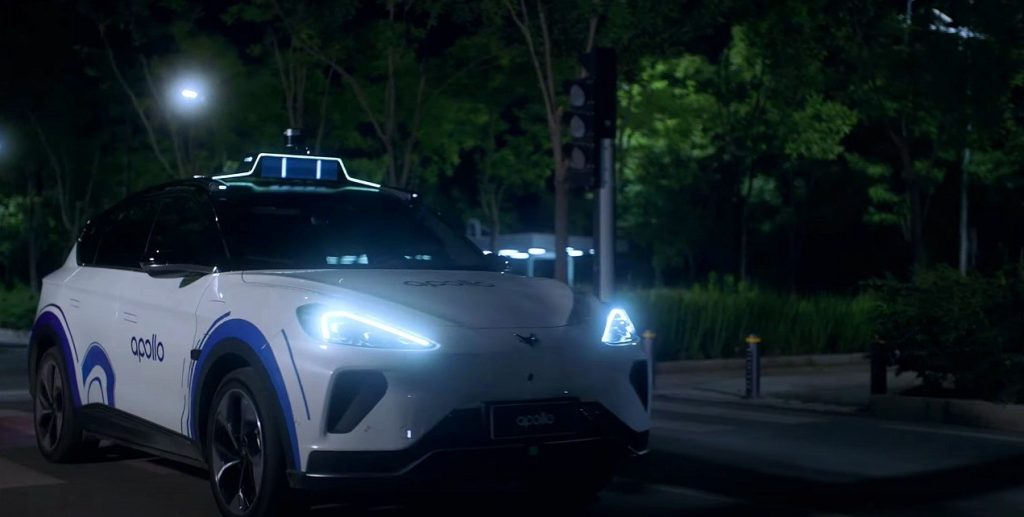 Baidu starts offering autonomous taxi night service in Wuhan