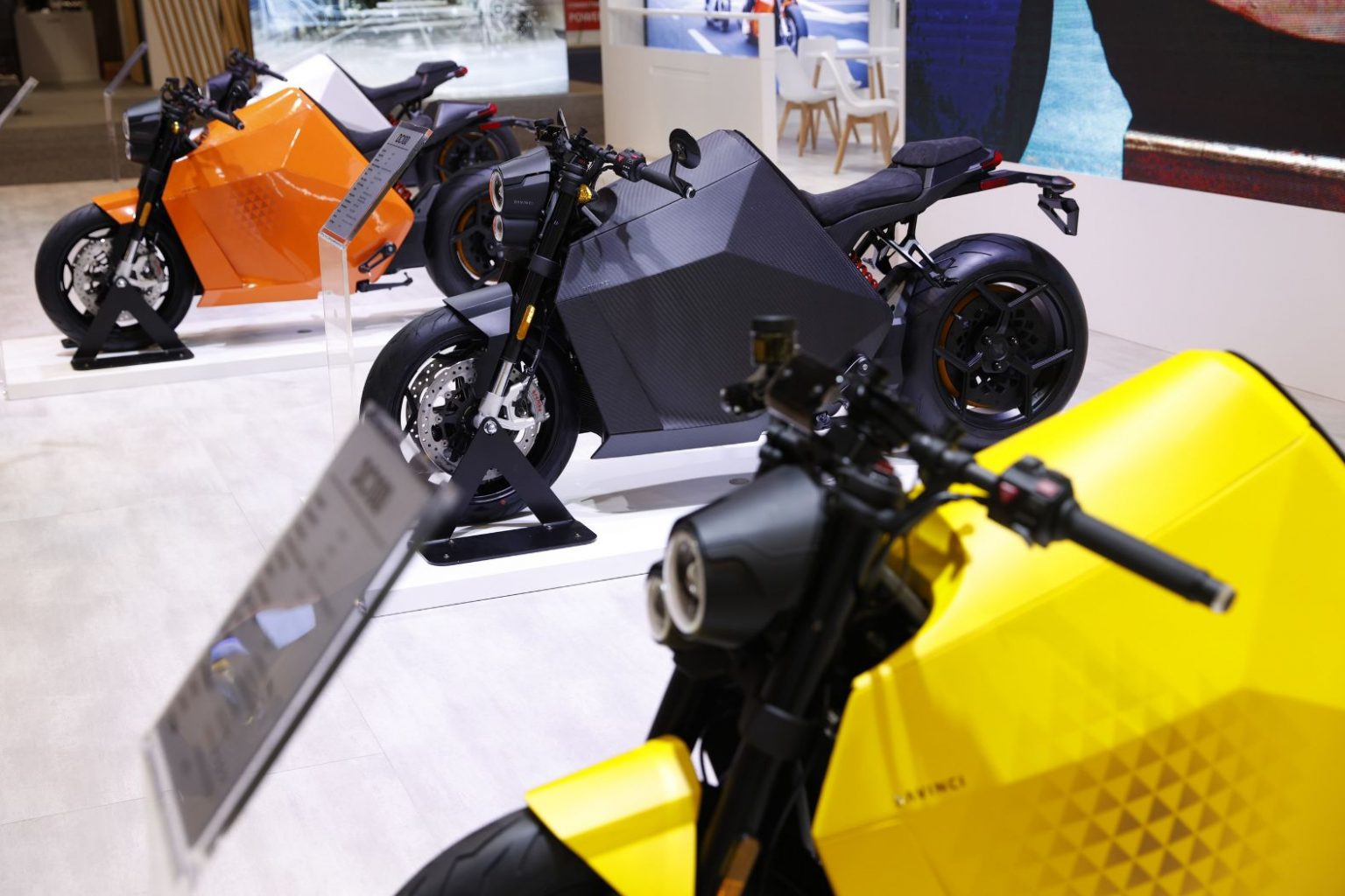 Davinci Motor Makes Debut at CES 2023, showcasing DC100 high-performance electric motorcycle