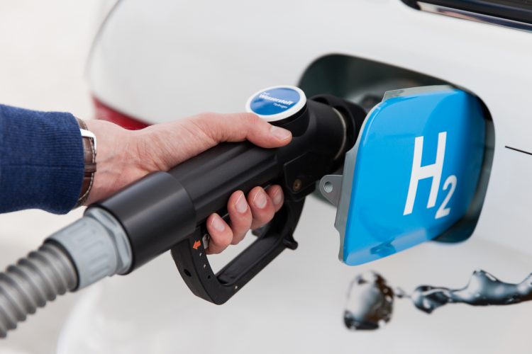 TotalEnergies and Air Liquide Join Forces to Build Hydrogen Refuelling ...