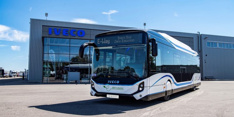 Iveco electric bus 750x375 - Iveco Bus Secures Record Order for E-WAY Electric City Buses in Italy with Busitalia