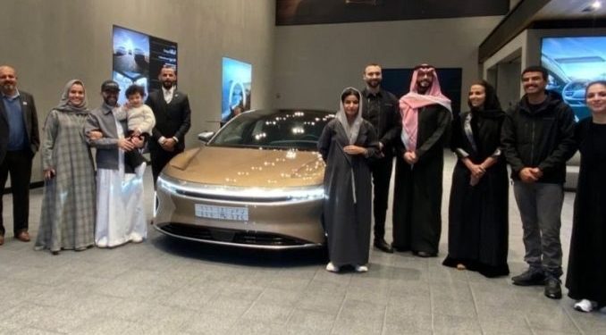 Lucid delivers its first Air EVs in Saudi Arabia 678x375 - Lucid makes first deliveries in Saudi Arabia following European launch