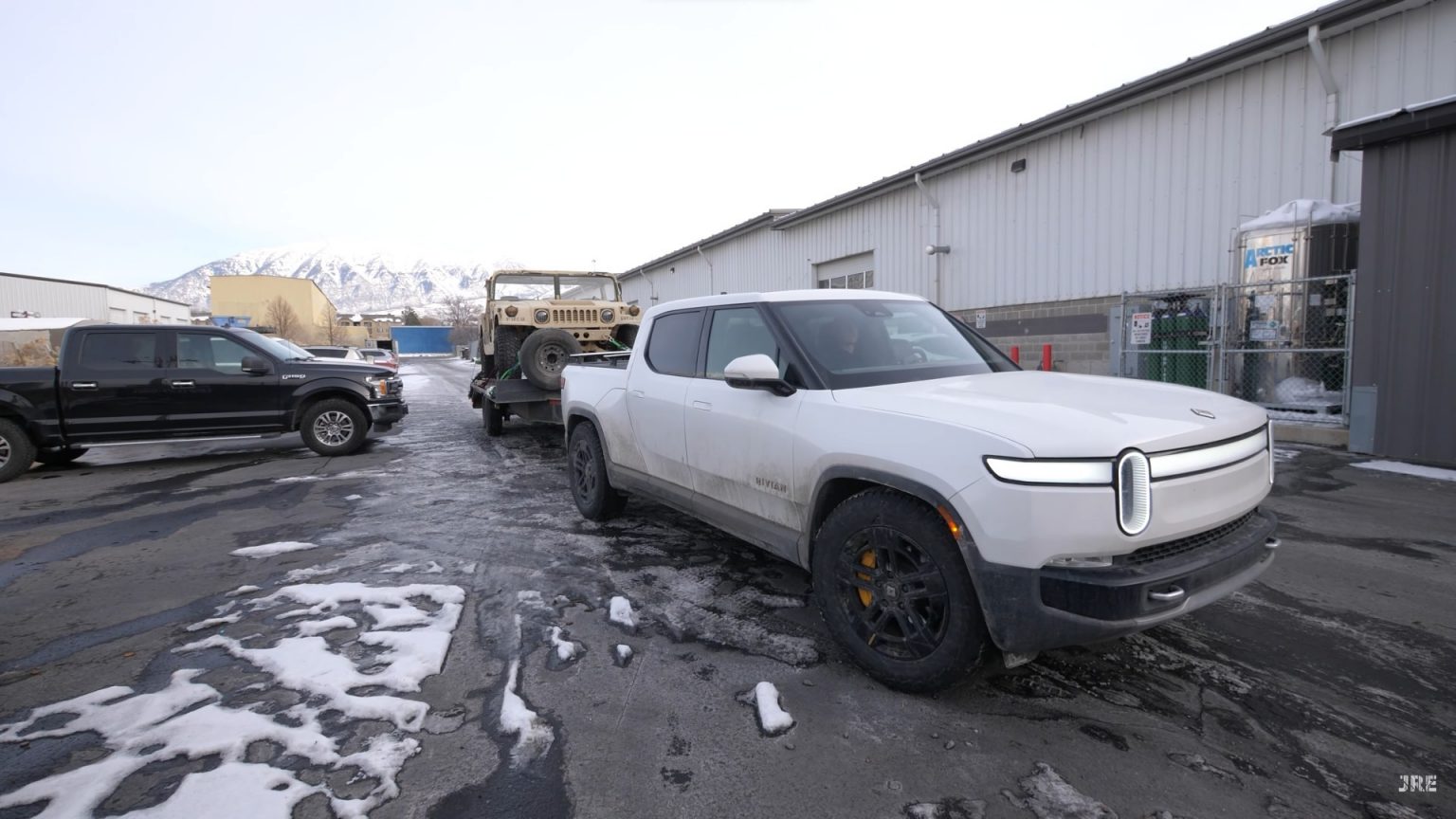 Impact of Towing and Cold Weather on the Range of the R1T Electric Truck