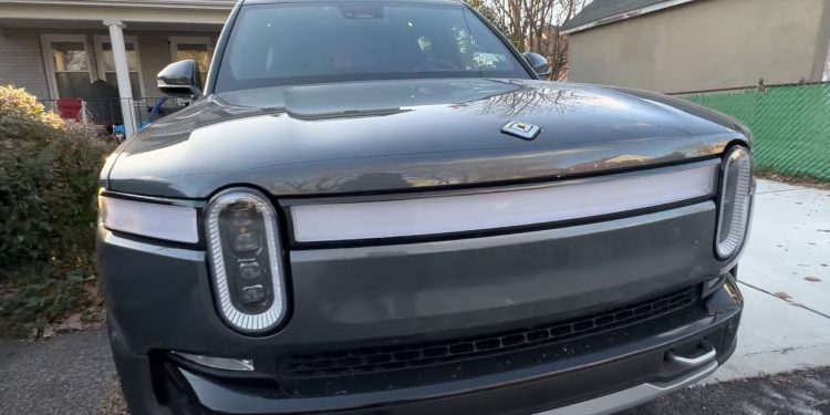 Rivian one year review 750x375 - One Year of Experience with Rivian R1T Electric Pickup Truck with 13,500 miles Driven