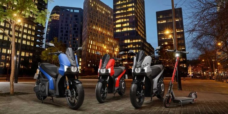 Seat 50 750x375 - SEAT Unveils the Mo 50 Electric Scooter: A 50cc Gas-Powered Machine Equivalent