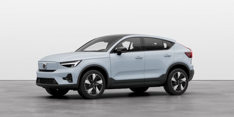 Volvo C40 XC 40 EVs 3 750x375 - Volvo XC40 and C40 EVs Get Efficiency Boost with New Rear-Wheel Drive Variants and Up to 533 km Range