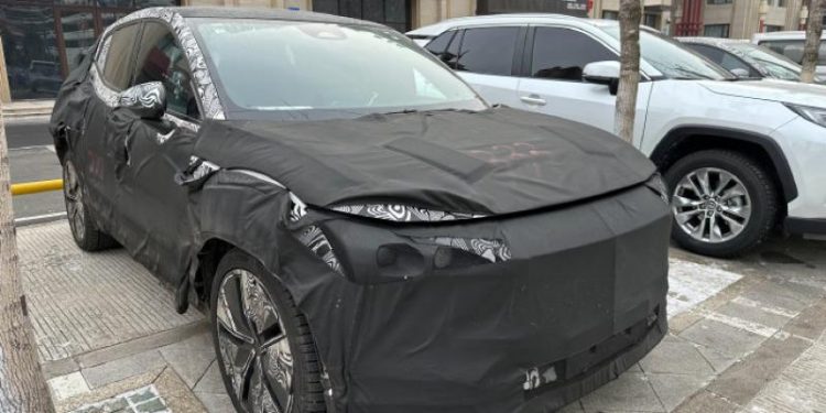 Volvo EX30 3 750x375 - Volvo EX30 Electric SUV Spotted Testing In China, To Launch This Year