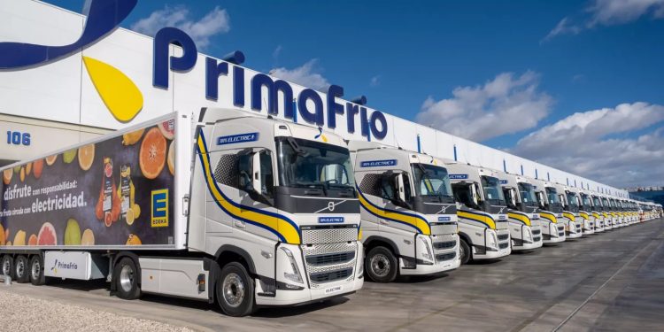 Volvo Primafrio Electric 4 750x375 - Grupo Primafrio Transitions to 100% Electric Operations with Delivery of 15 Volvo FH Electric Trucks from Volvo Trucks