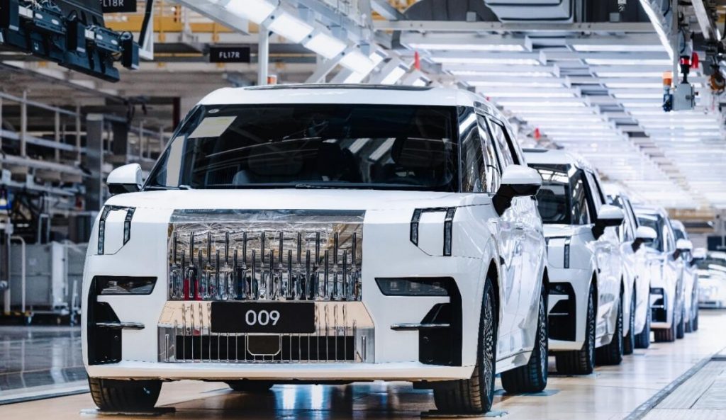 Zeekr Start Production of 009 Electric MPV, Delivery Will Begin Shortly