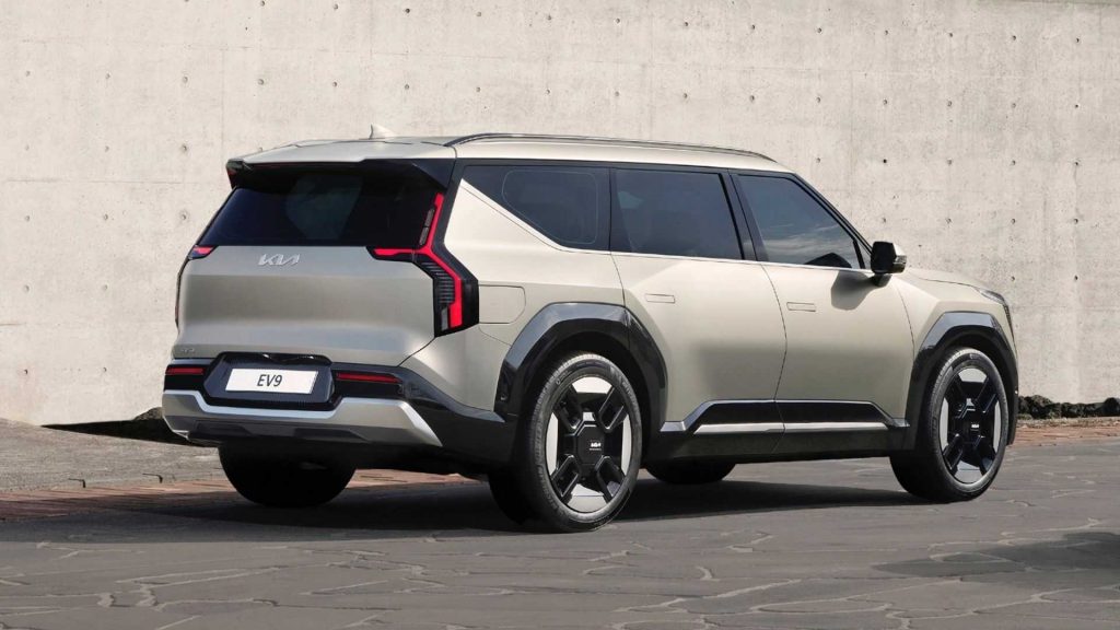 Honda and Kia Join the Race to Boost Electric Vehicle Production and Sales Targets