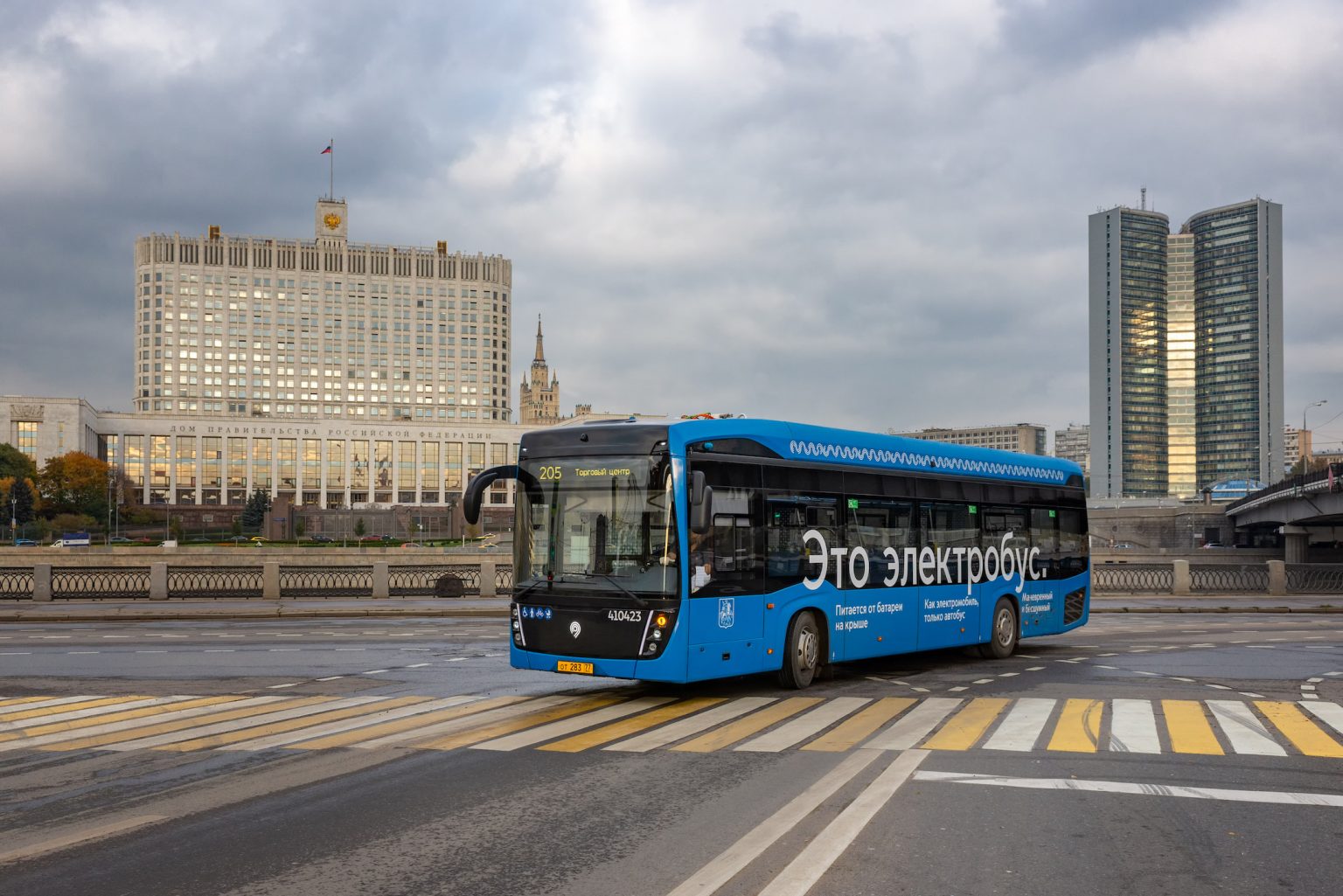 Moscow Takes Bold Step Towards Sustainable Transportation with 1,000 Electric Buses from KAMAZ