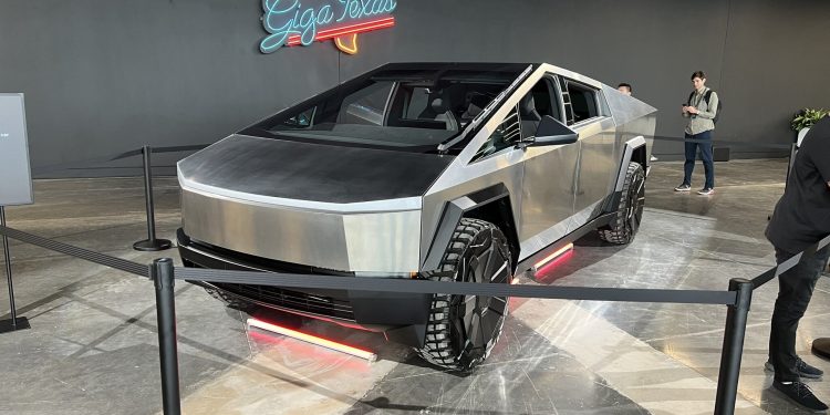 Tesla Cybertruck Pre Production Beta Reveals Exciting New Interior Features Evmagz