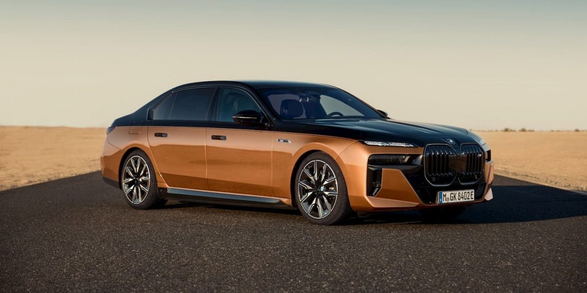 BMW Unveils i7 M70 Sedan: Its Fastest and Most Powerful Electric ...