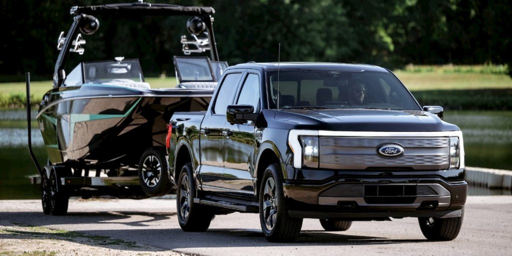 Ford’s F-150 Lightning Pickup Truck Introduces AI-Based Pro Trailer Hitch Assist Technology for Easier Towing