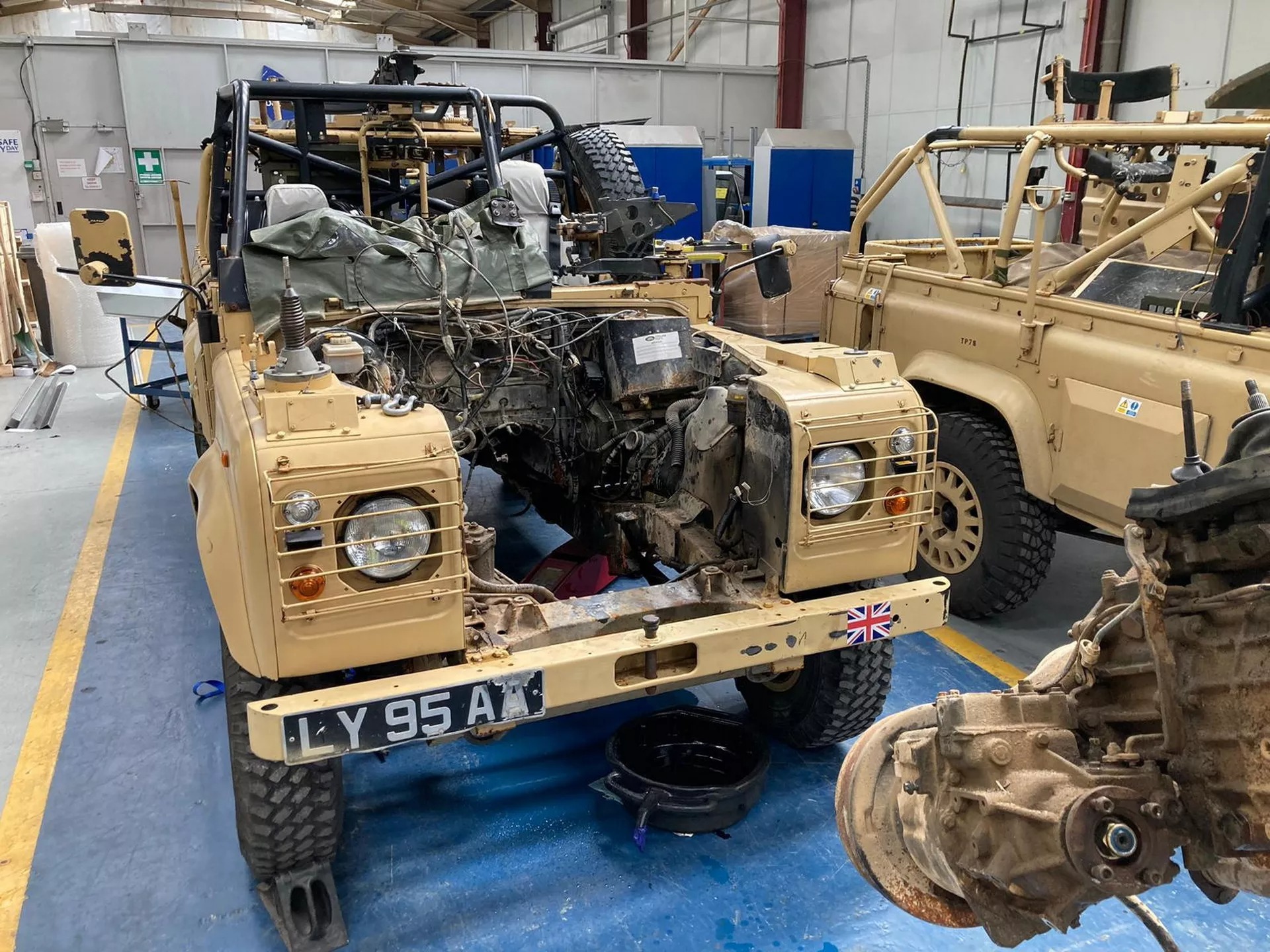 Lurcher 2 - British Army's Lurcher Project: Converting Military Land Rovers into Electric Vehicles
