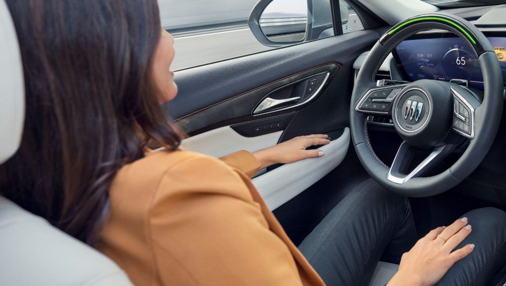 Buick Envision SUV Embraces Hands-Free Driving Technology with Super Cruise ADAS