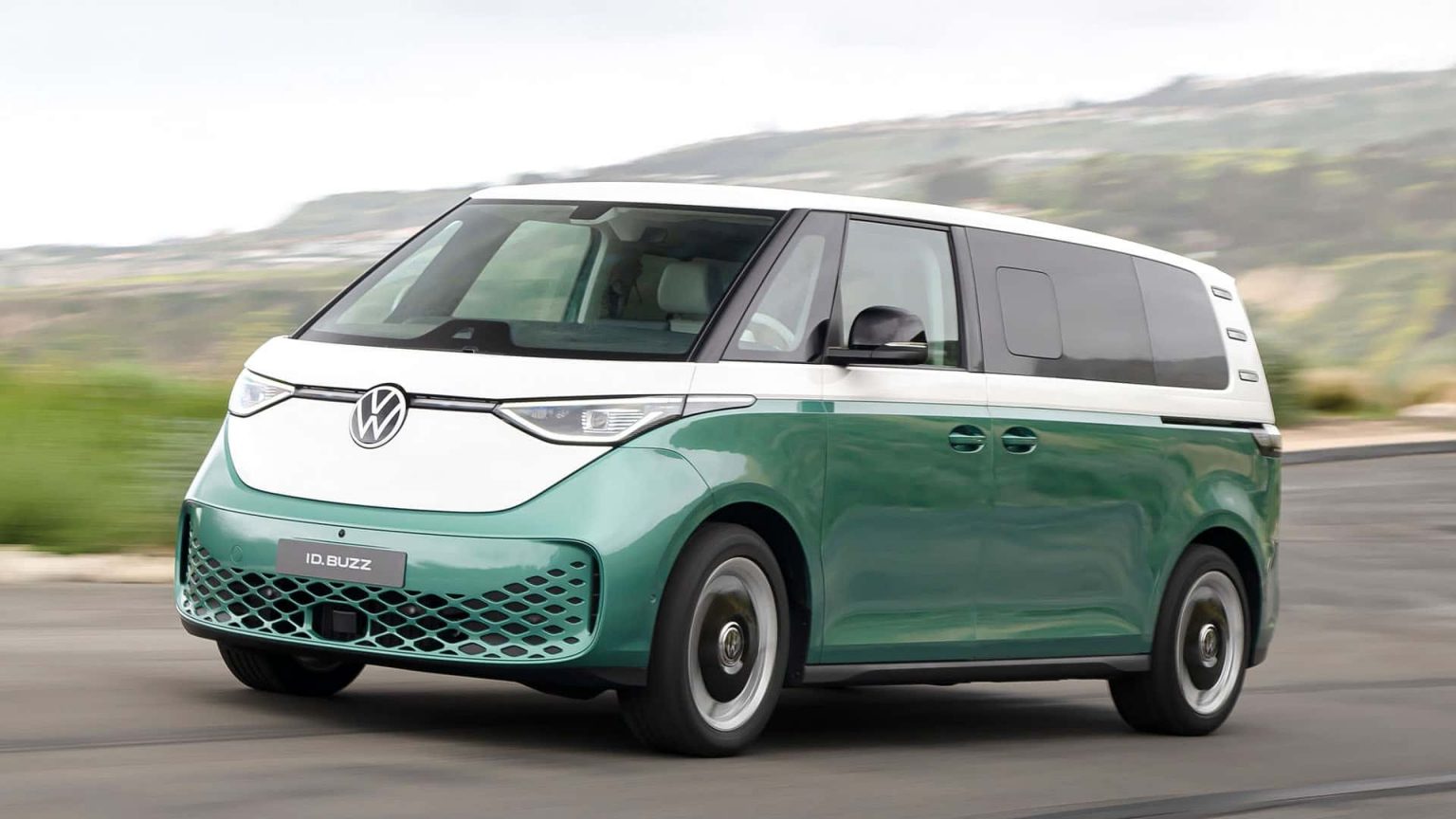 Volkswagen Plans One-Fifth Workforce Cut, Embraces Early Retirement Amidst Electric Vehicle Shift