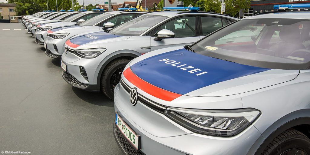 Austrian Police Initiate Large-Scale Test of Electric Cars for Police Service