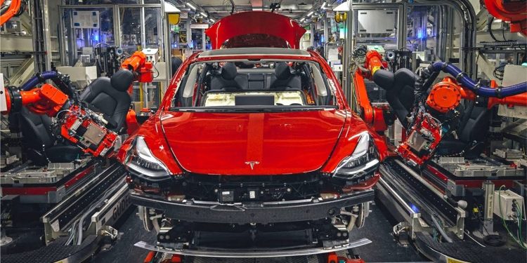 Tesla Manufacture 750x375 - Saudi Arabia in Early Talks with Tesla for Manufacturing Facility