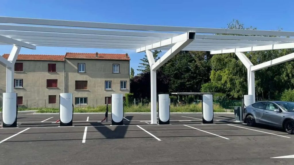 Tesla Expands Supercharging Network in Europe with New V4 Station in France