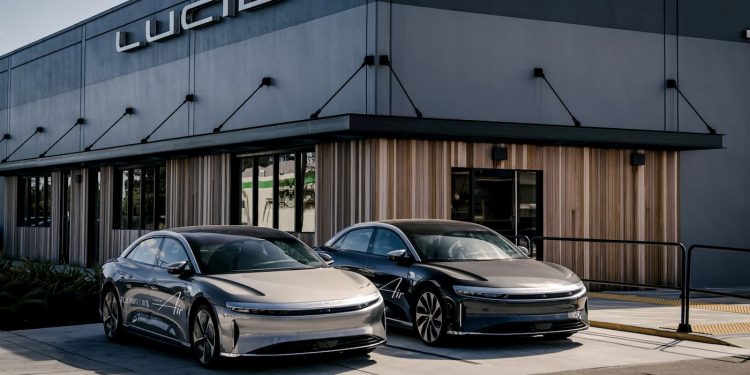 Lucid stock sale 750x375 - Lucid's Q3 2023 Prospects Dim as Sales Decline, While Rivian Thrives
