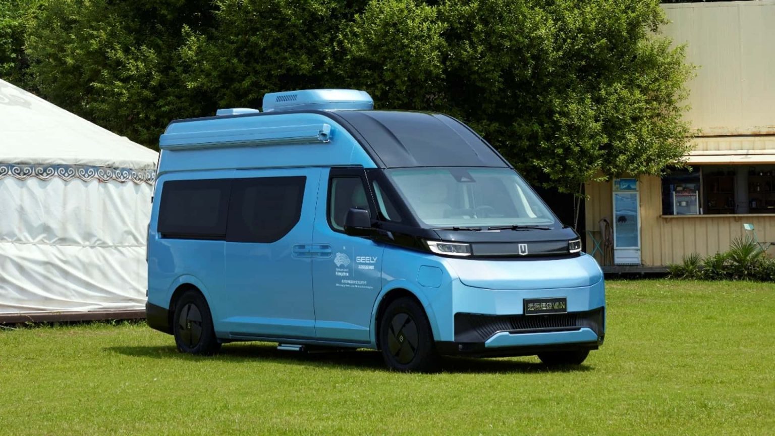 Geely Launches Farizon SV Electric Van in the UK with Jameel Motors Partnership