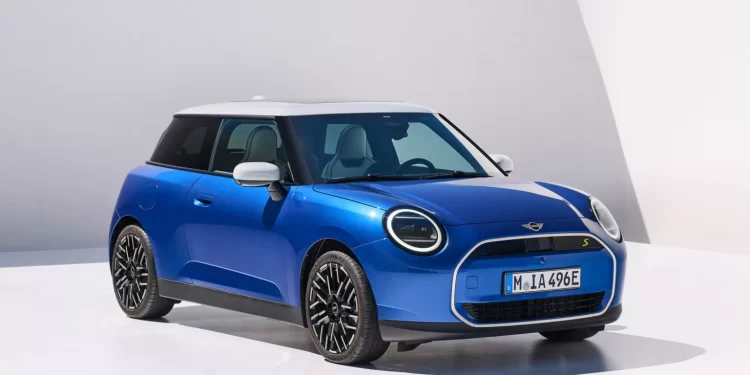 2024 Mini Cooper EV Revealed Up To 215 HP And 250 Miles Of Range - EVMagz