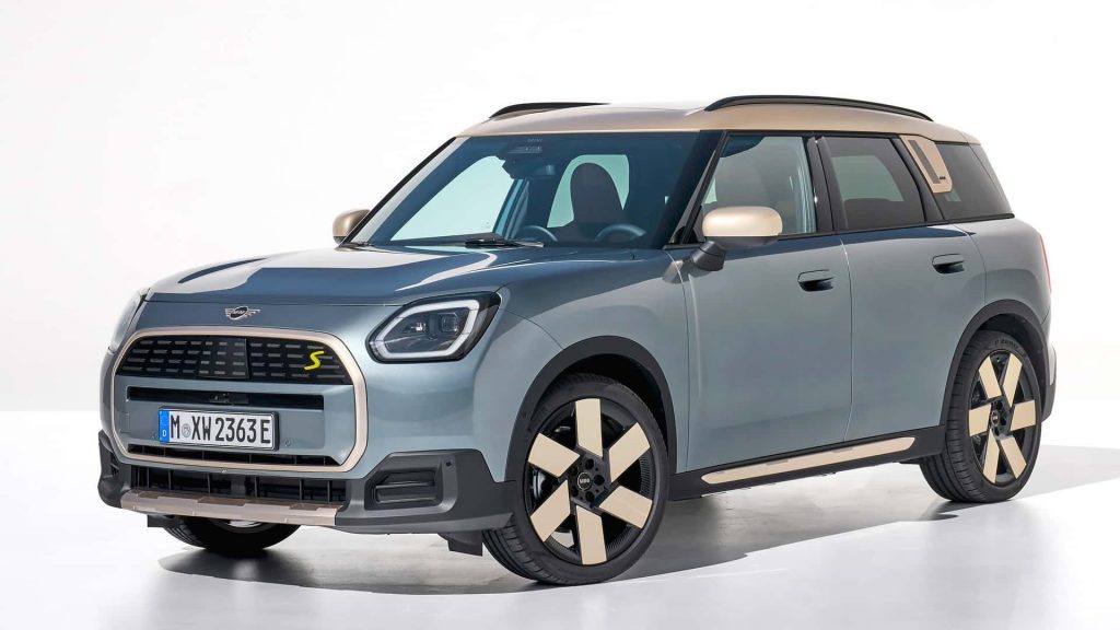 The All-New Electric Mini Countryman Debuts With 308 HP Of Electric Power and Up To 287 Miles Of WLTP Range