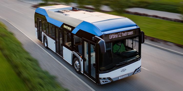 solaris urbino 12 hydrogen elektrobus electric bus 750x375 - Barcelona's TMB Orders 36 Hydrogen Fuel Cell Buses from Solaris