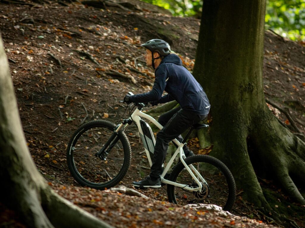 Decathlon Launches New Color Variant for the Rockrider E-ST 100 Electric Mountain Bike