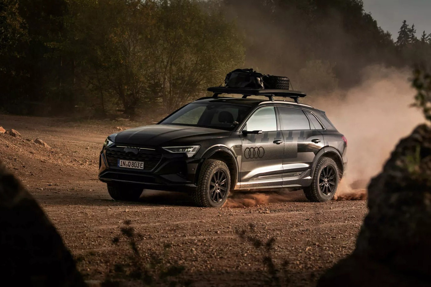 Audi Unveils Q8 e-tron Edition Dakar