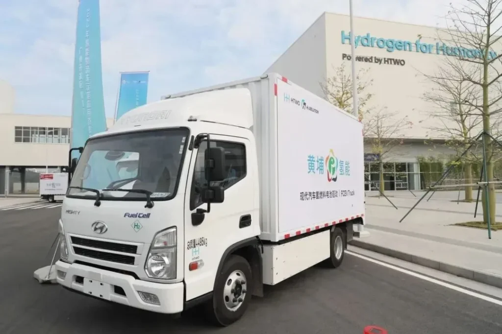 Hyundai Delivers 500 Fuel Cell Commercial Vehicles in Guangzhou, China; Plans for 1,500 More