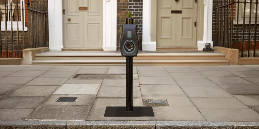 Connected Kerb to Implement Smart Charging Across UK Network