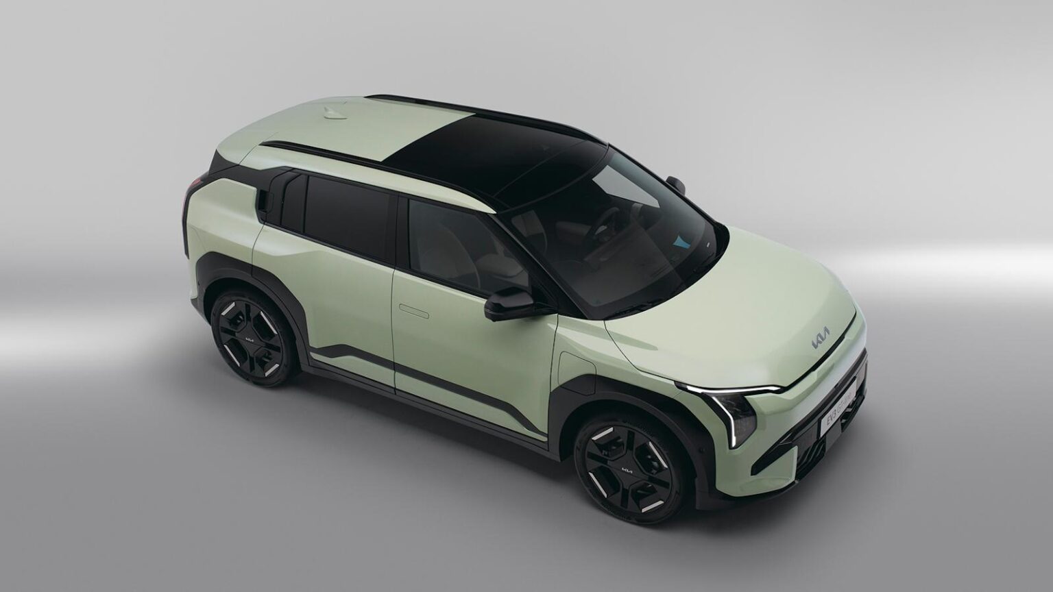 Kia Plans to Manufacture EV3 in Mexico, Leveraging US Federal Tax Credit