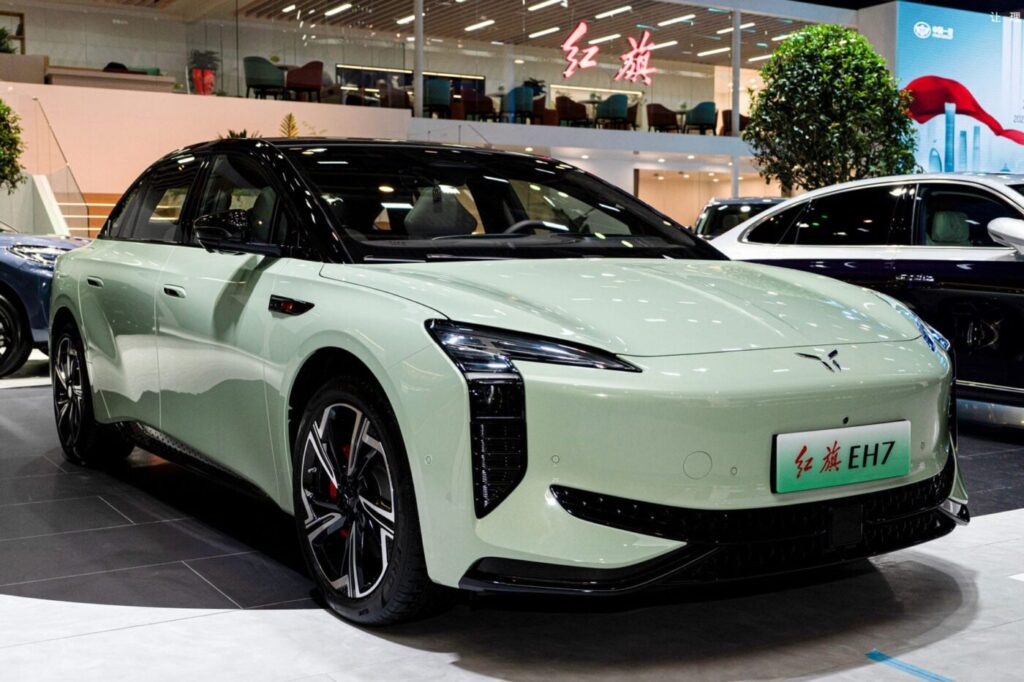 Chinese Car Brand Hongqi to Launch EH7 Electric Saloon in Europe