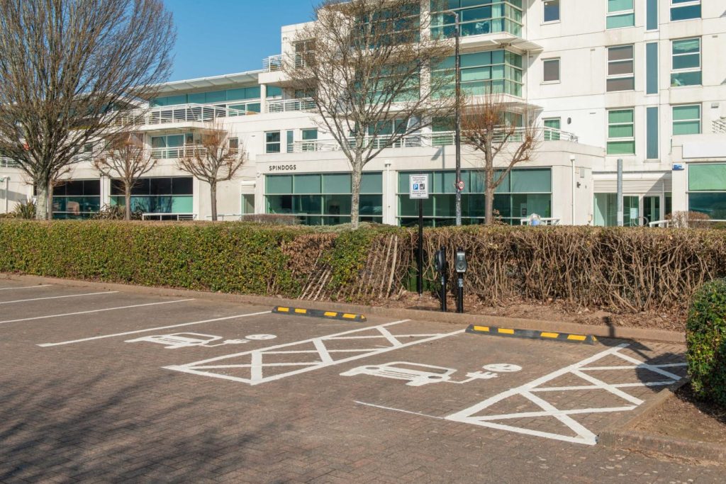 Cardiff Council Approves Installation of 100 New EV Charging Points