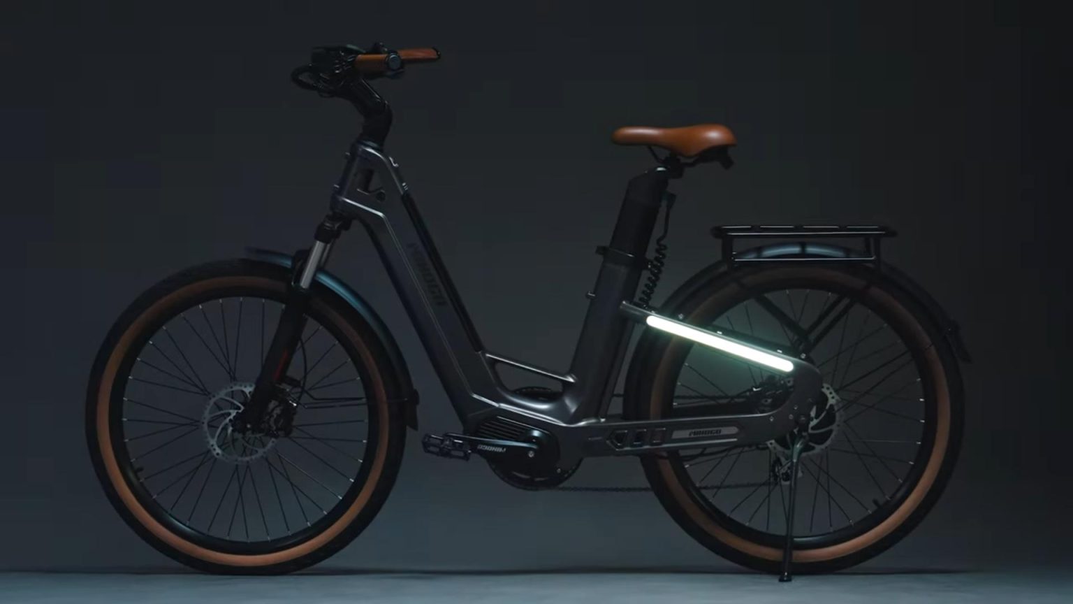 Mihogo Introduces Air E-Bike with Lightweight Carbon Frame and Dual-Battery Design