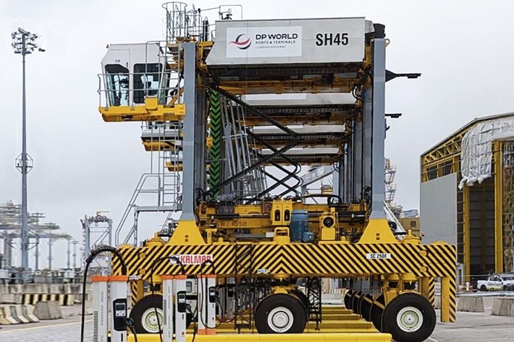 DP World Electrifies London Gateway Port with Kalmar Straddle Carriers and Kempower Fast Chargers