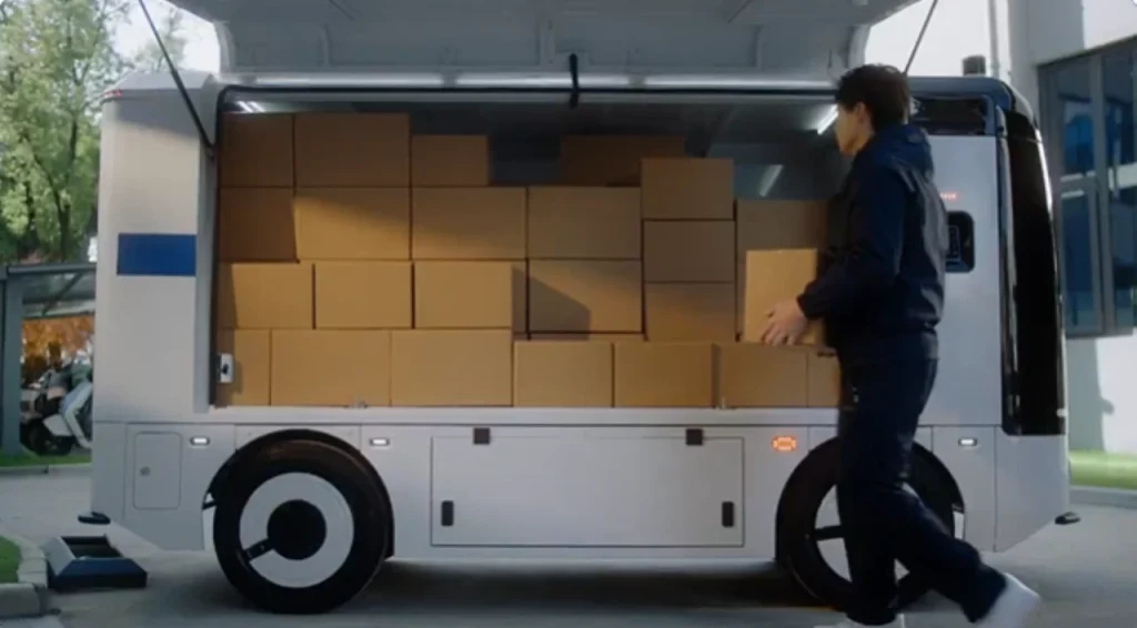 Cainiao Unveils Upgraded Autonomous Delivery Vehicle, GT Pro
