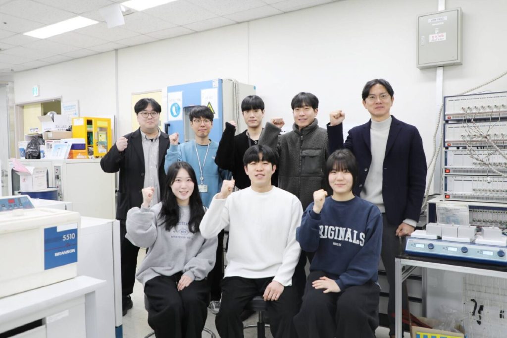 Korean Research Team Develops Lithium Metal Battery with Enhanced Safety and Longevity