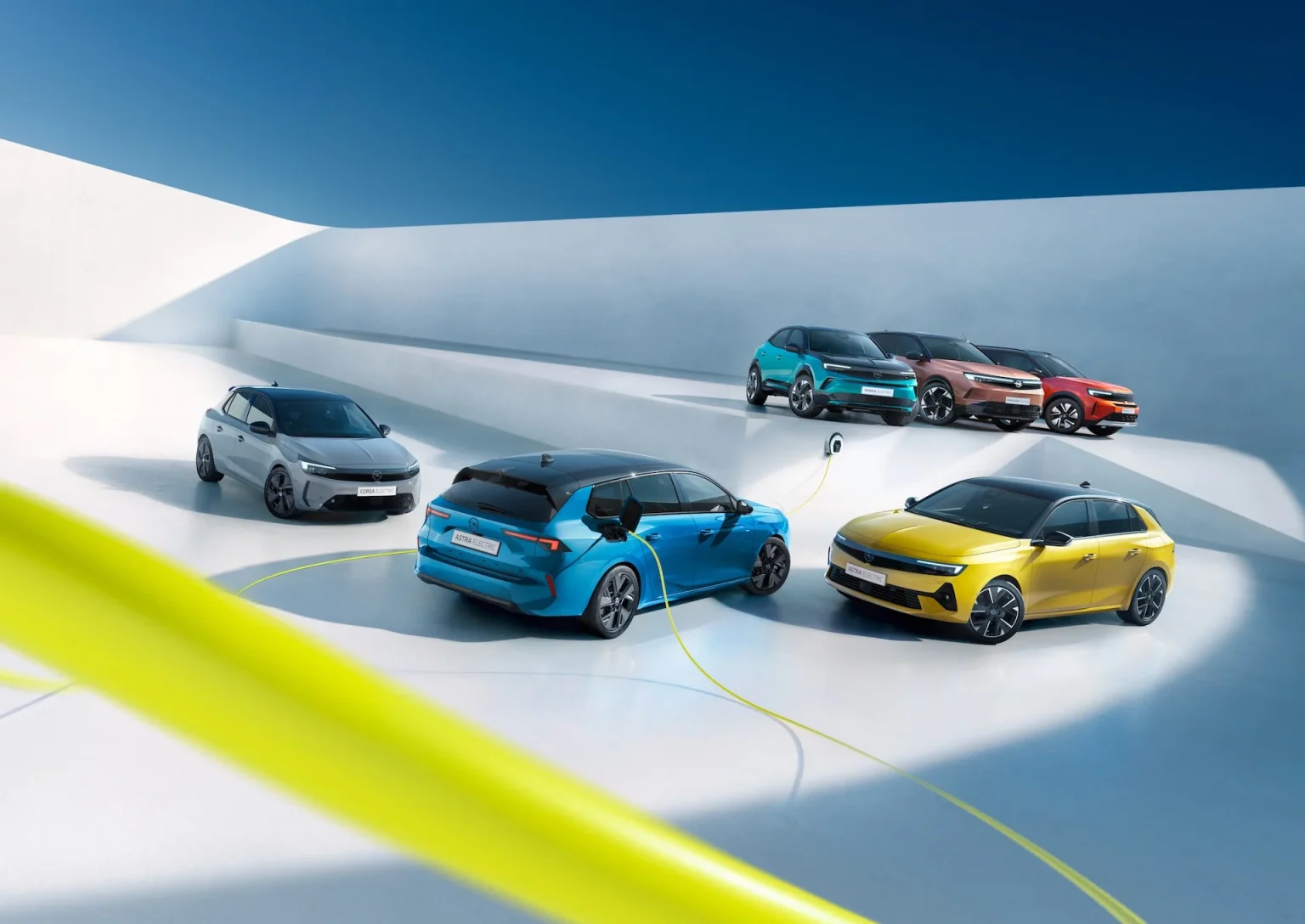 Opel Unveils ‘Electric All In’ Package to Simplify Transition to Electric Vehicles