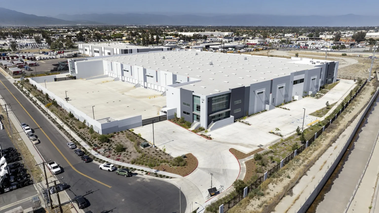 ZM Trucks Opens North American Manufacturing Facility in Fontana, California