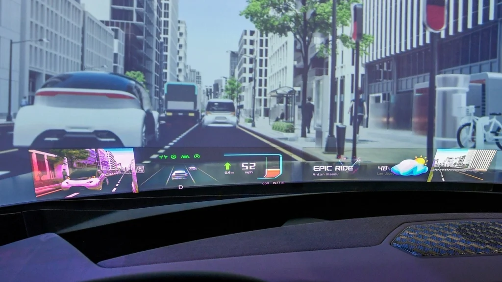 Hyundai Mobis Introduces Holographic Windshield Display at CES 2025