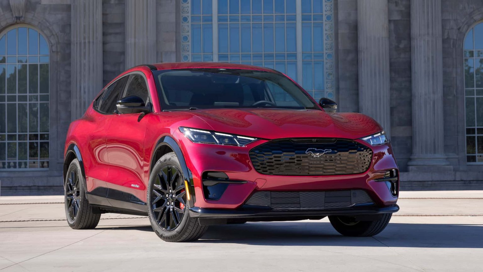 2025 Ford Mustang Mach-E
